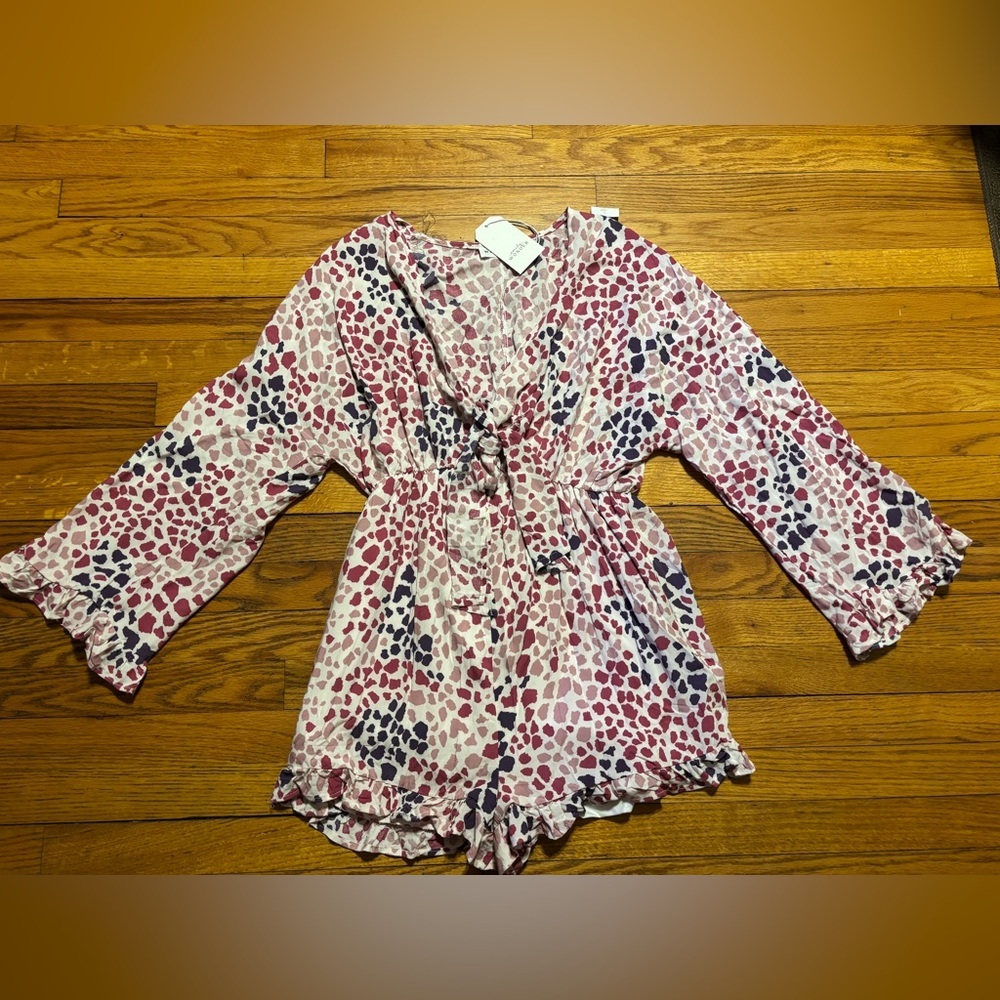 Emily Wonder  Ruffle Romper - Picture 2 of 13